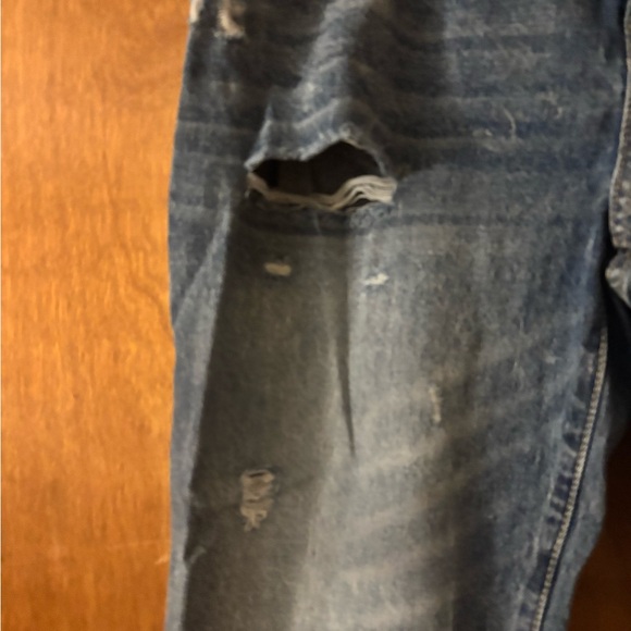 Women's NWT Distressed Blue Boyfriend Jeans - Picture 3 of 12